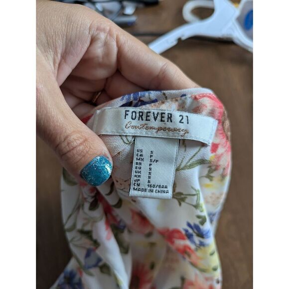 Forever 21 Floral Layered Tank Blouse White - Picture 4 of 4